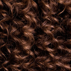 Cheveux permanent&eacute;s