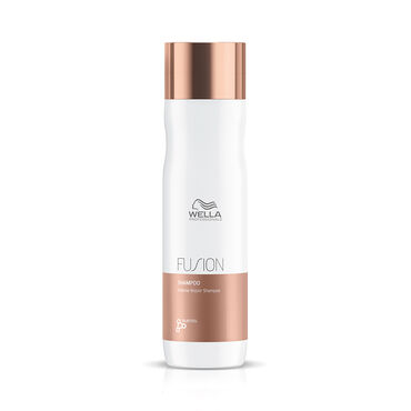 Wella Professionals Fusion Shampooing Réparation Intense 250ml Wella Professionals Fusion Shampooing Réparation Intense 250ml