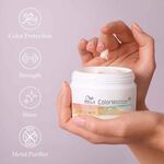 Wella Professionals ColorMotion+ Masque Structure+ r&eacute;v&eacute;lateur de couleur pour cheveux color&eacute;s 500ml