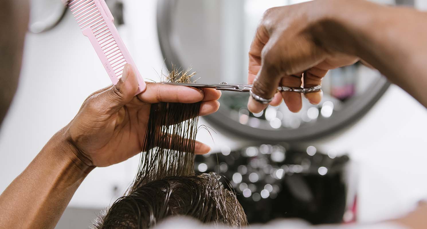 Ciseaux de coiffure : comment choisir la paire parfaite